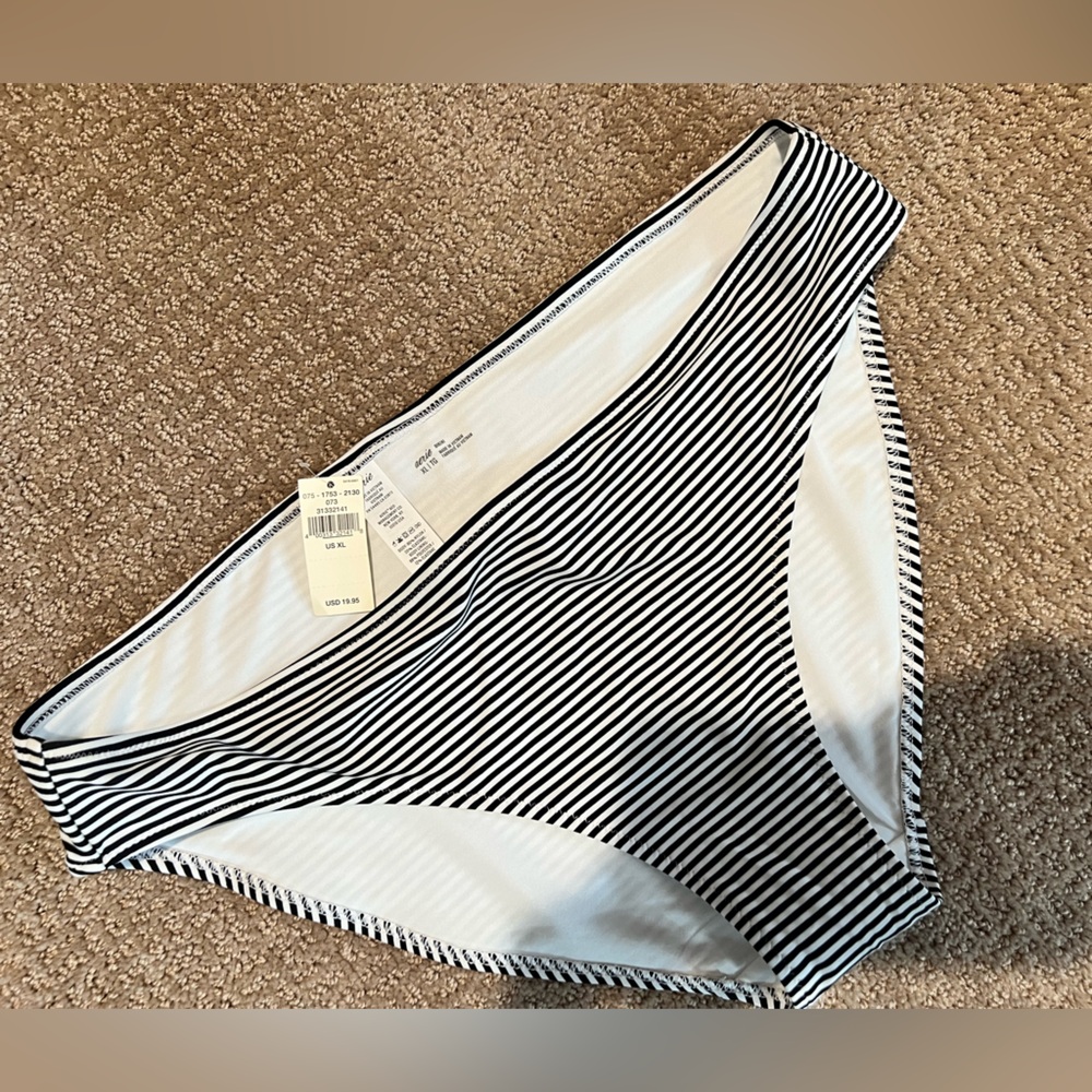 NWT Aerie American Eagle 
XL low rise Bikini Bottom
